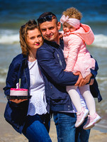 Urodzinowe zdjęcia rodzinne na plaży w Jastrzębiej Górze