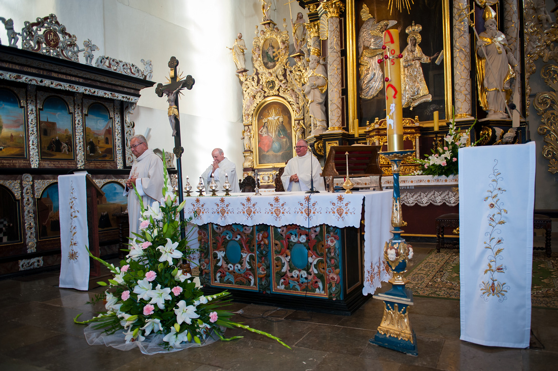 Ślub w kościele w Żarnowcu, Panna Młoda w dniu ślubu Joanna Maciszka Fotografia