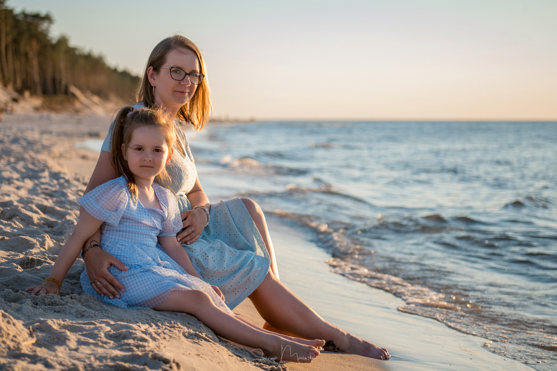  sesja zdjęciowa na plaży w Dębkach fot. Joanna maciszka