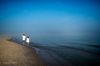 rodzinna sesja zdjęciowa z rocznym dzieckiem na plaży w Dębkach