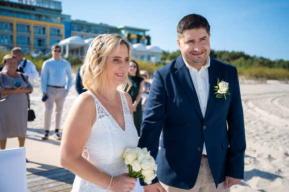 ślub w plenerze nad morzem w Juracie w hotelu Bryza