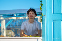 letnia sesja zdjęciowa nad morzem z modelem